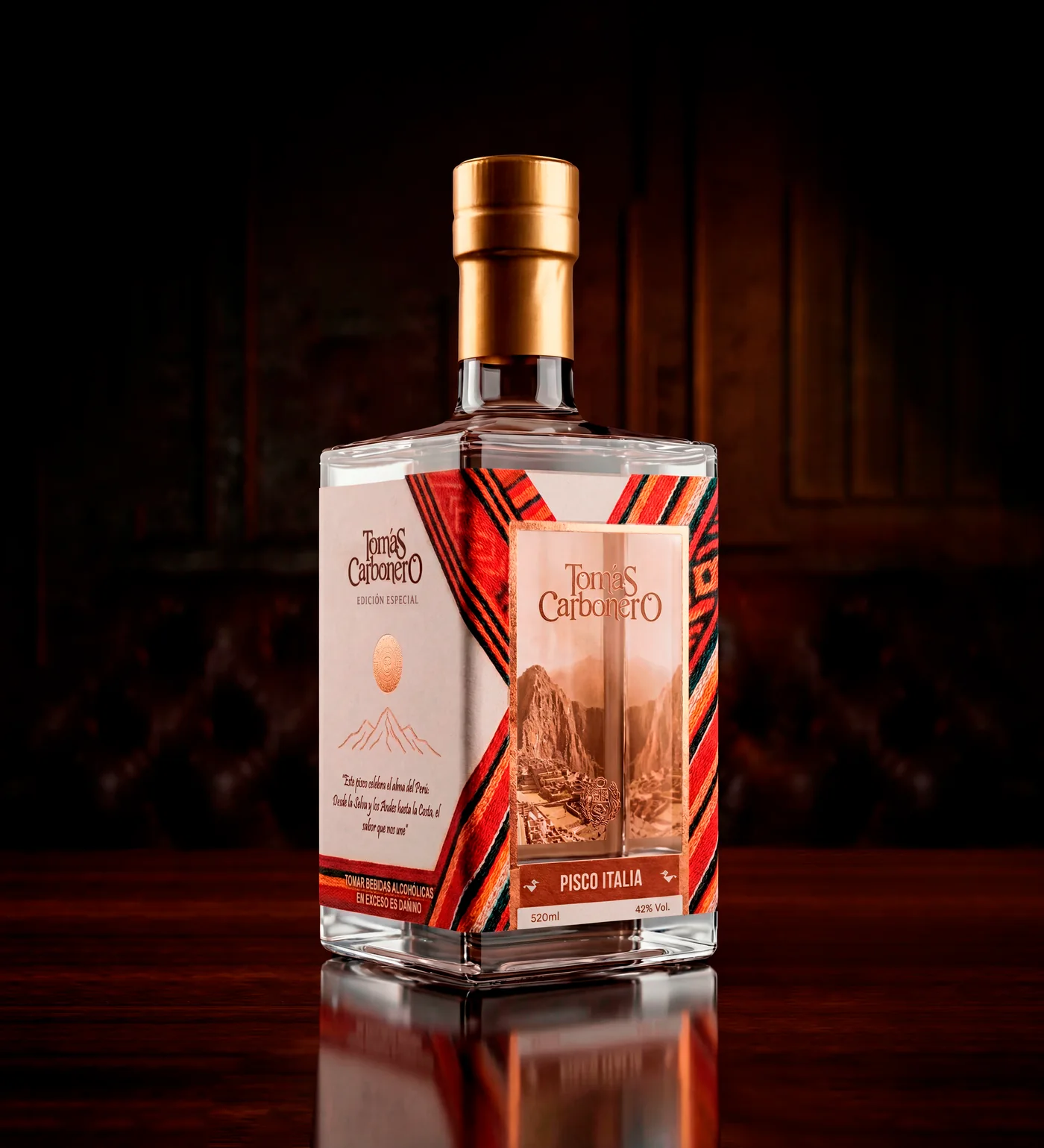 Pisco Italia Tomás Carbonero — Vista lateral 1